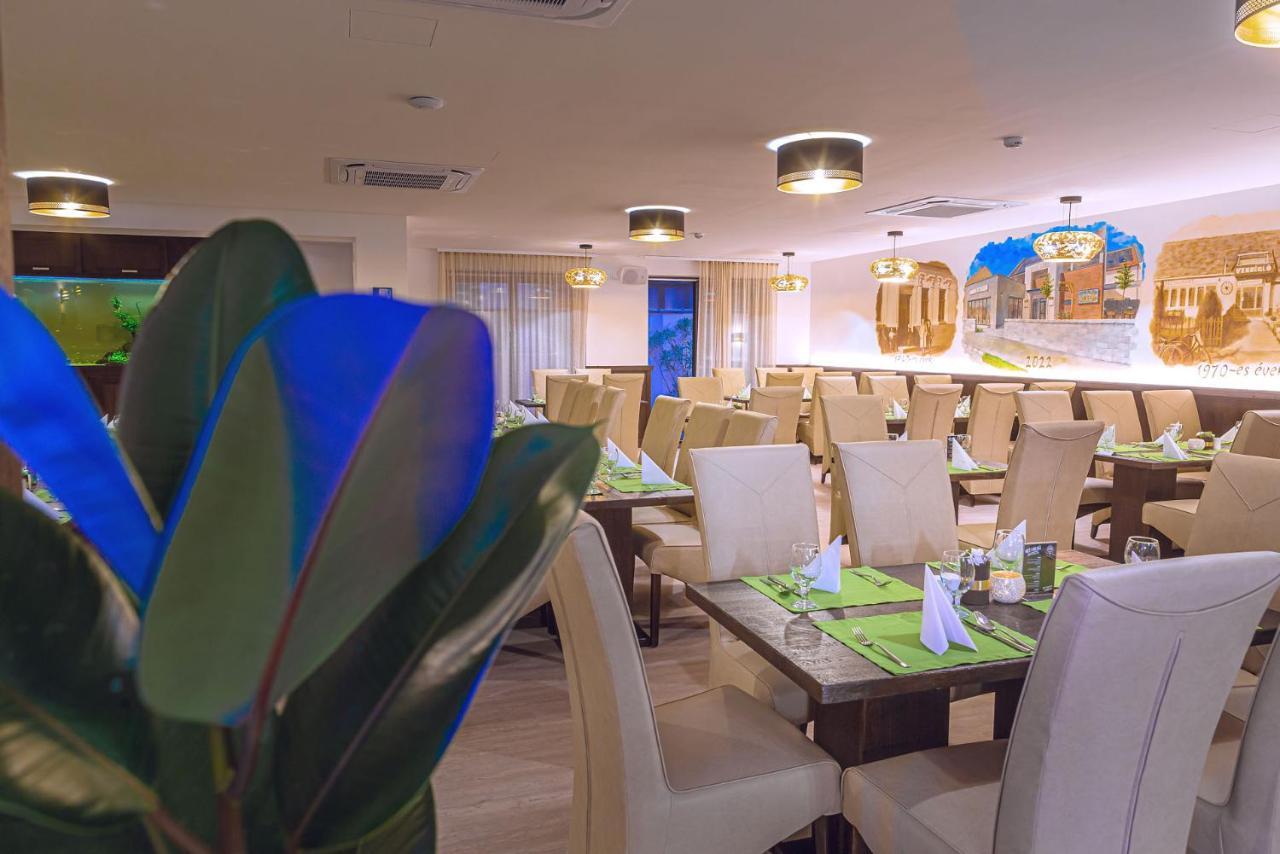 Park Hotel Buek-Buekfuerdo Bagian luar foto